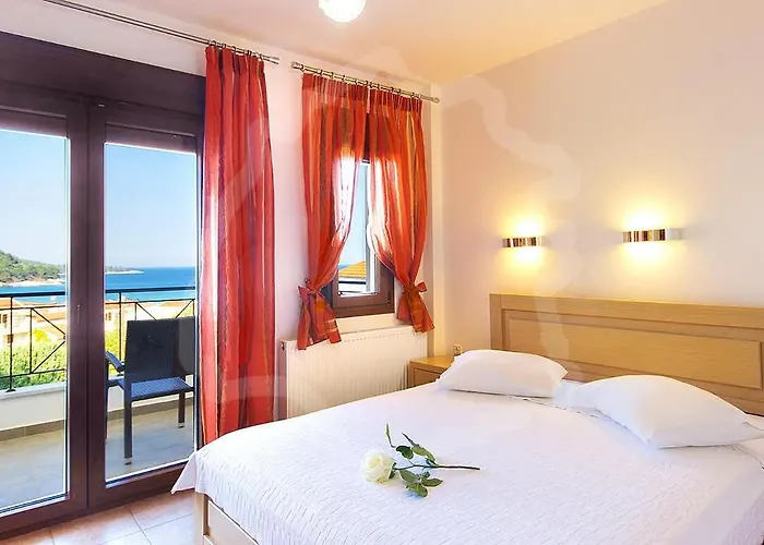 Loretta Maisonettes And Apartment Chrysi Ammoudia